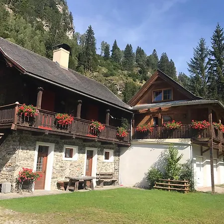 Apartment Pflueglhof