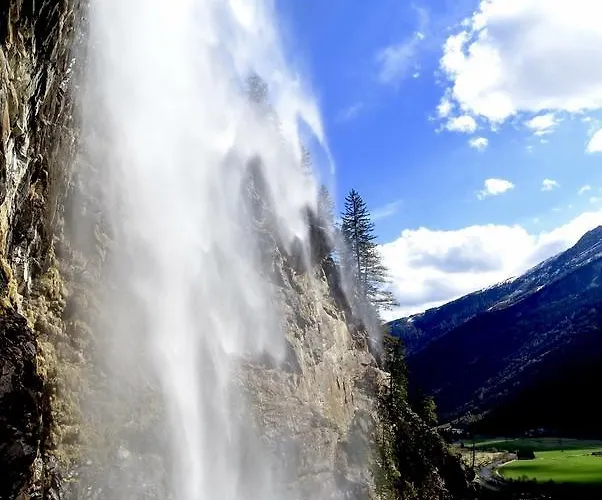 Pflueglhof דירה מלטה